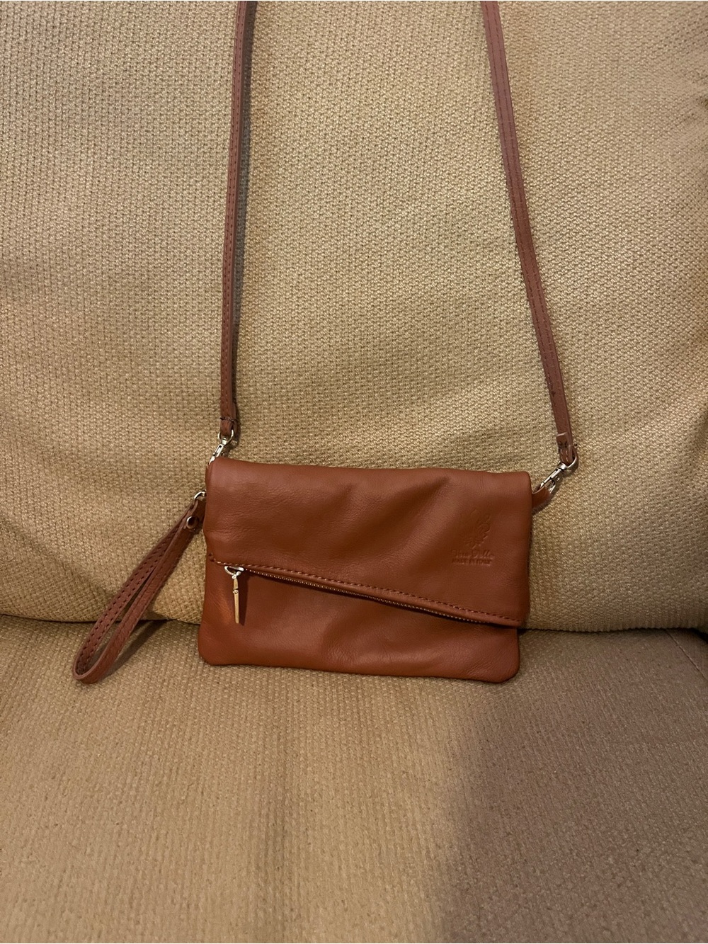 Vera Pelle Brown Leather Crossbody with Gold Hardware